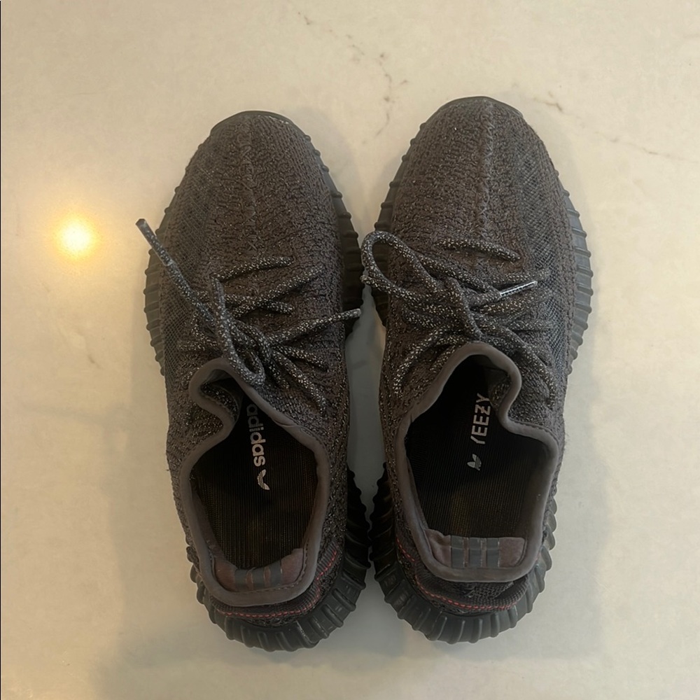 Yeezy 350 V2 Black Reflective Sneakers with Knit Design and Ribbed Sole - Picture 5 of 5